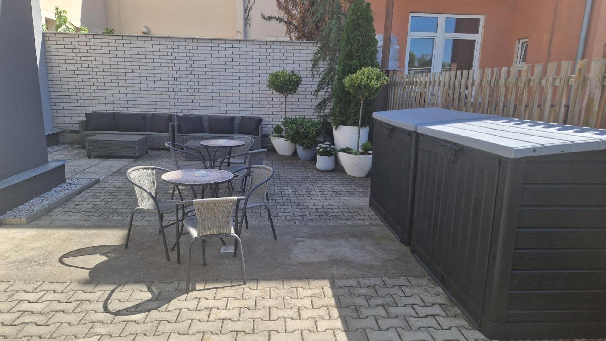 Efipa Glamour Apartments Plzeň Eksteriør billede